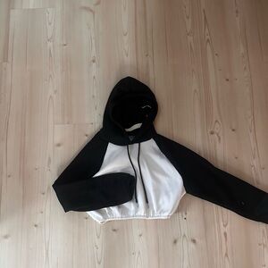 Cropped sweatshirt